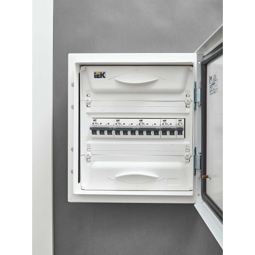 ARMAT Автоматический выключатель M06N 3P B 40А IEK