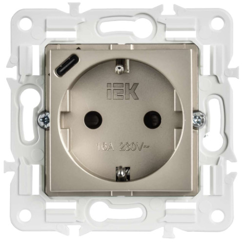 SKANDY Розетка с заземлением с защитными шторками 16А с USB C 18Вт SK-R17Sh шампань IEK