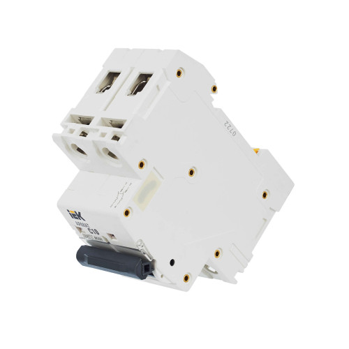 ARMAT Автоматический выключатель M06N 2P C 10А IEK