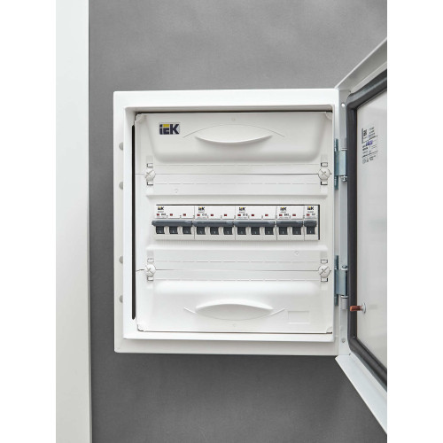 ARMAT Автоматический выключатель M06N 3P D 10А IEK