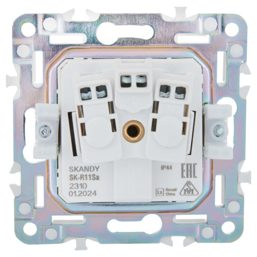 SKANDY Розетка 1-местная с заземлением с защитными шторками и крышкой 16А IP44 SK-R11Sa песочный IEK