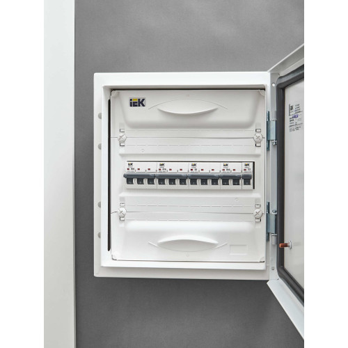 ARMAT Автоматический выключатель M06N 3P B 16А IEK