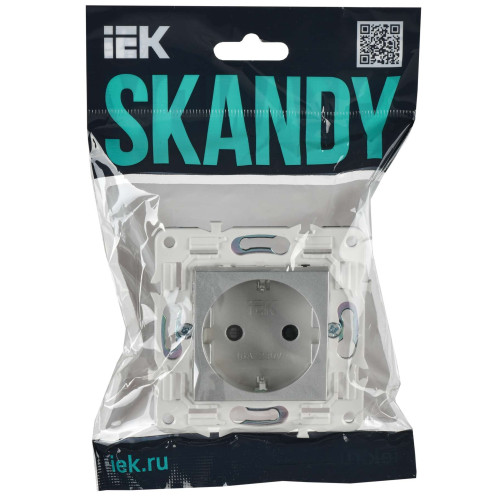 SKANDY Розетка с заземлением с защитными шторками 16А SK-R04S серебряный IEK
