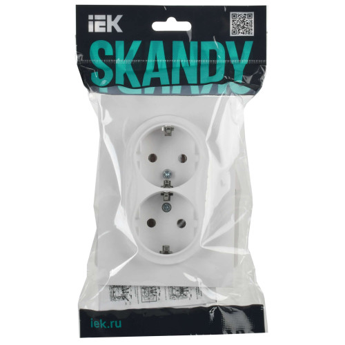 SKANDY Розетка 2-местная с заземлением с защитными шторками 16А в сборе SK-R07W арктический белый IEK