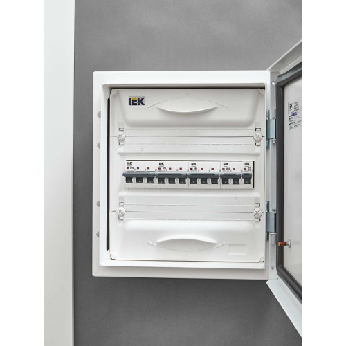 ARMAT Автоматический выключатель M10N 3P D 10А IEK