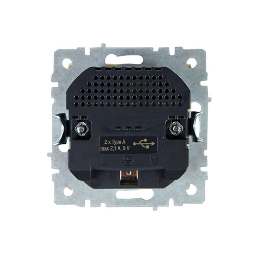 BRITE Розетка 1-местная с заземлением с защитными шторками 16А с USB A+A 5В 2,1А РЮш10-1-БрКр бежевый IEK