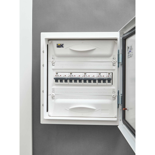 ARMAT Автоматический выключатель M10N 3P C 6А IEK