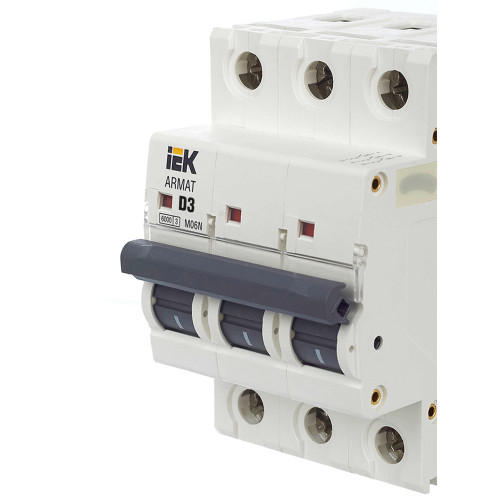 ARMAT Автоматический выключатель M06N 3P D 3А IEK