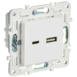 SKANDY Розетка USB A+C 3,1А SK-R14W арктический белый IEK