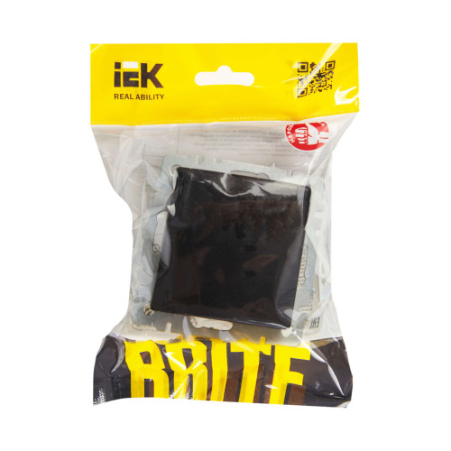 BRITE Розетка 1-местная с заземлением с защитными шторками и крышкой 16А IP20 РСбш10-3-БрЧ черный IEK