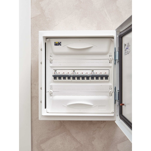 ARMAT Автоматический выключатель M10N 4P C 63А IEK
