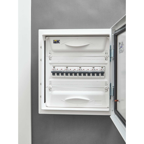 ARMAT Автоматический выключатель M06N 3P D 40А IEK