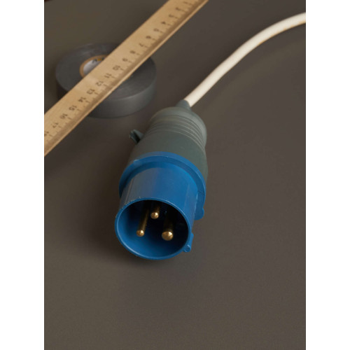 Вилка переносная ССИ-013 2P+PE 16А 200-250В IP44 IEK