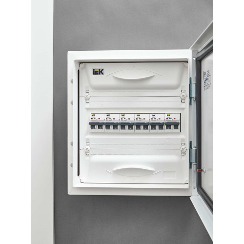 ARMAT Автоматический выключатель M06N 2P D 20А IEK