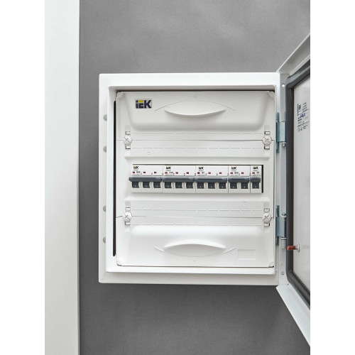 ARMAT Автоматический выключатель M10N 3P C 16А IEK