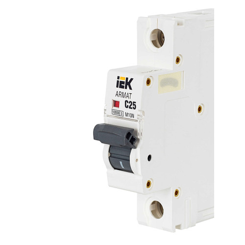 ARMAT Автоматический выключатель M10N 1P C 25А IEK