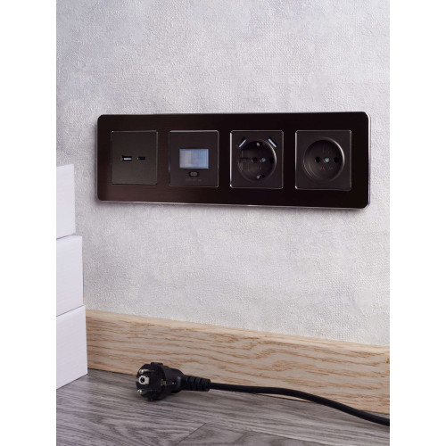 BRITE Розетка USB A+C 18Вт РЮ11-1-БрТБ темная бронза IEK